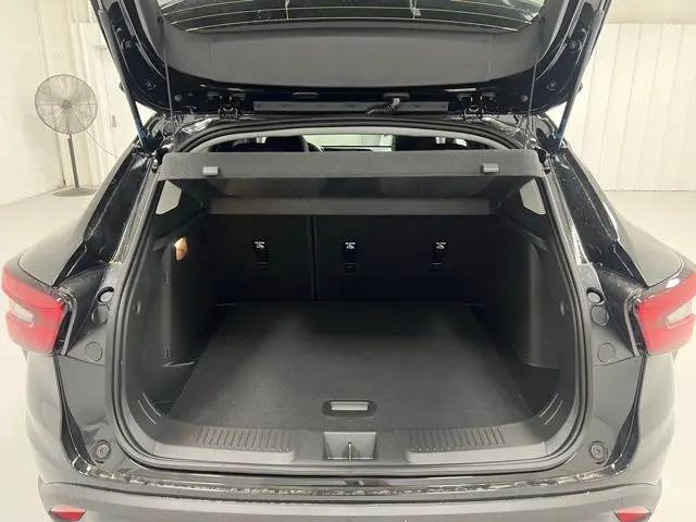 2026 Chevrolet Trax FWD LT