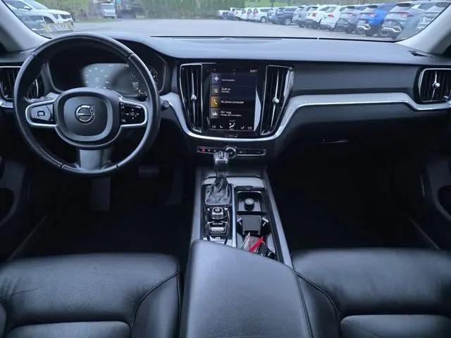 2021 Volvo V60 Cross Country T5
