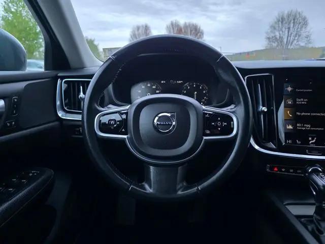 2021 Volvo V60 Cross Country T5