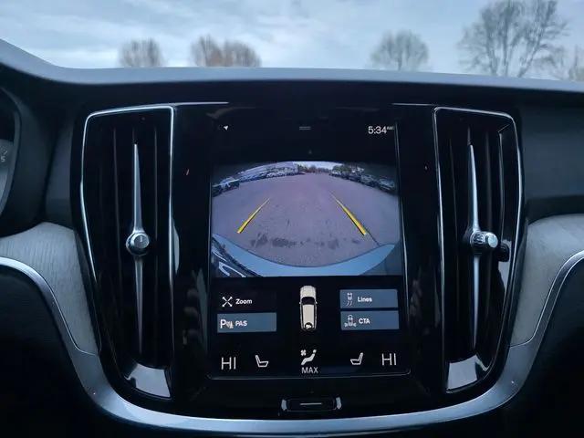 2021 Volvo V60 Cross Country T5