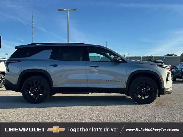 2026 Chevrolet Traverse FWD LT