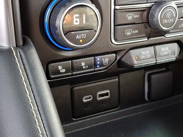 2023 Chevrolet Tahoe 4WD Premier