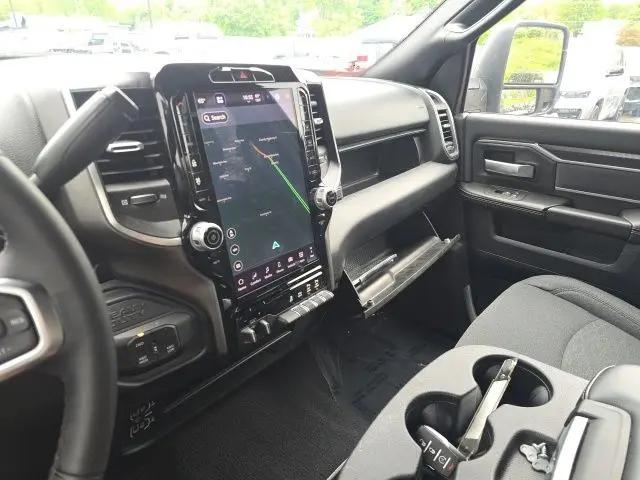 2025 Ram 2500 Big Horn Crew Cab 4x4 6'4" Box