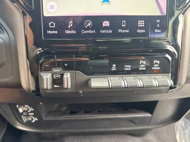 2025 Ram 2500 Big Horn Crew Cab 4x4 6'4" Box