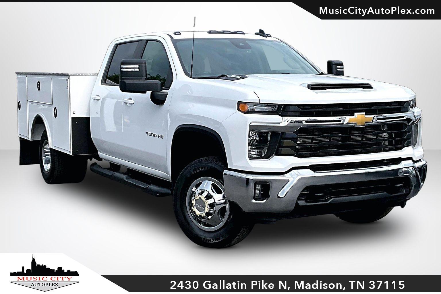 2024 Chevrolet Silverado 3500HD Chassis LT Crew Cab 4WD