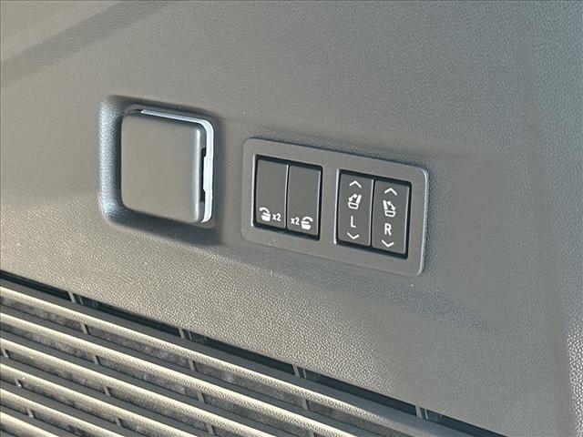 2026 GMC Yukon 4WD AT4