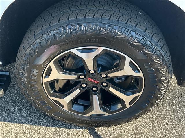 2026 GMC Yukon 4WD AT4