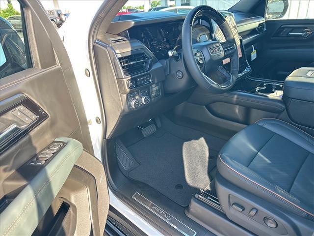 2026 GMC Yukon 4WD AT4