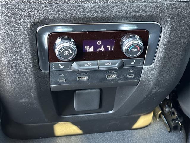 2026 GMC Yukon 4WD AT4