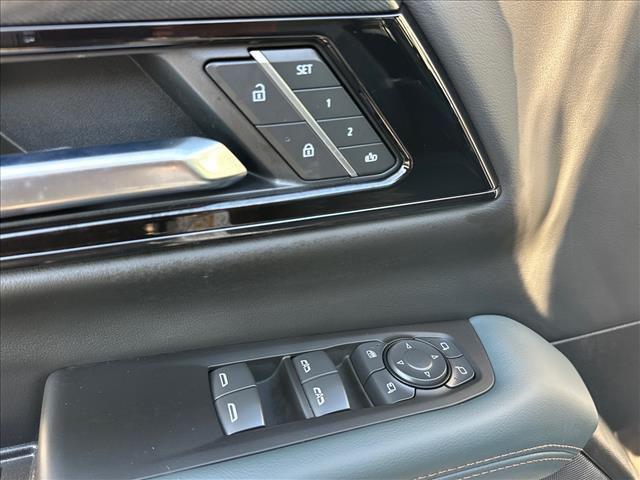 2026 GMC Yukon 4WD AT4