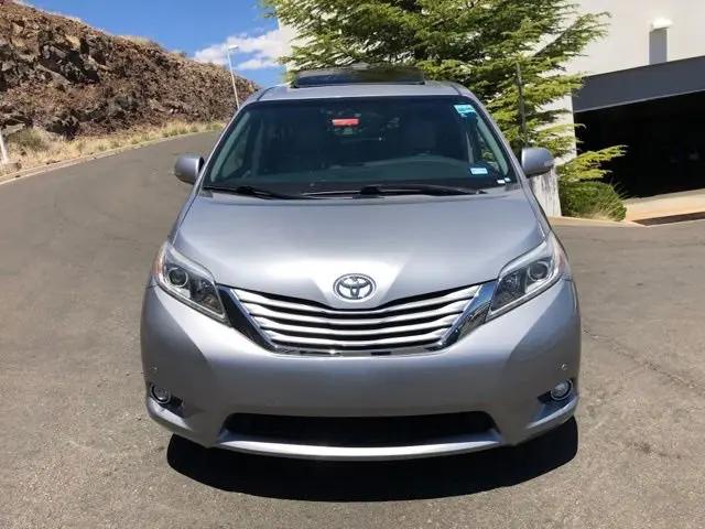 2017 Toyota Sienna Limited Premium 7 Passenger