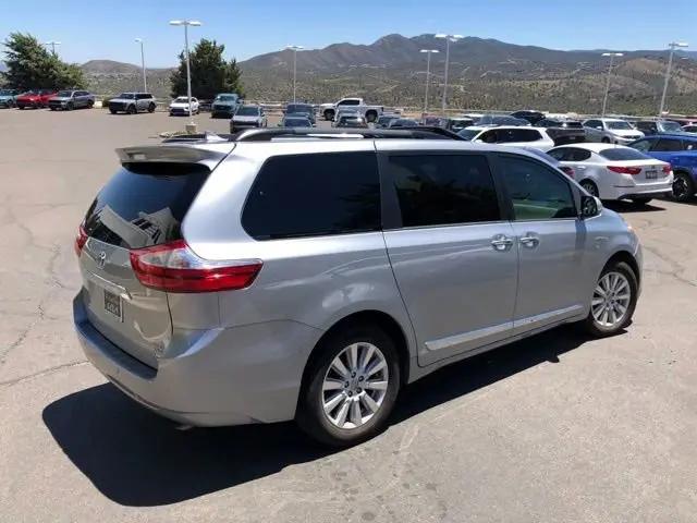2017 Toyota Sienna Limited Premium 7 Passenger