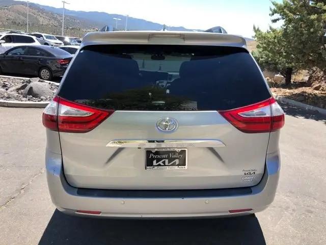 2017 Toyota Sienna Limited Premium 7 Passenger