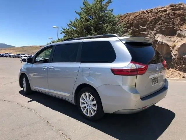 2017 Toyota Sienna Limited Premium 7 Passenger