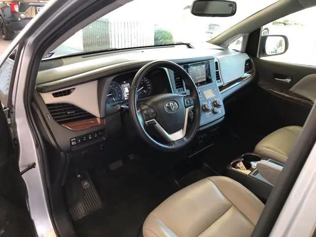 2017 Toyota Sienna Limited Premium 7 Passenger