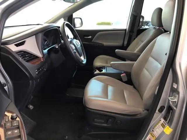 2017 Toyota Sienna Limited Premium 7 Passenger
