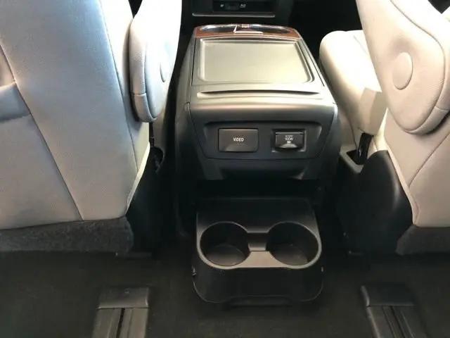 2017 Toyota Sienna Limited Premium 7 Passenger