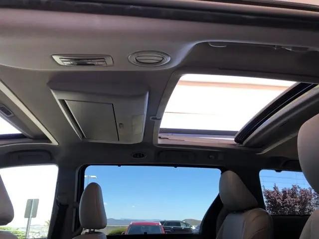 2017 Toyota Sienna Limited Premium 7 Passenger