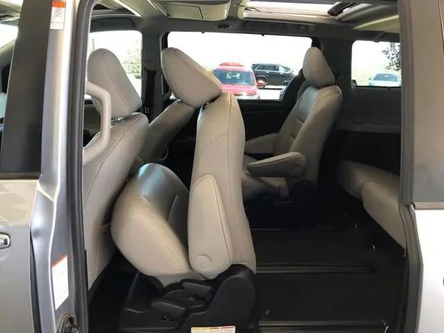 2017 Toyota Sienna Limited Premium 7 Passenger
