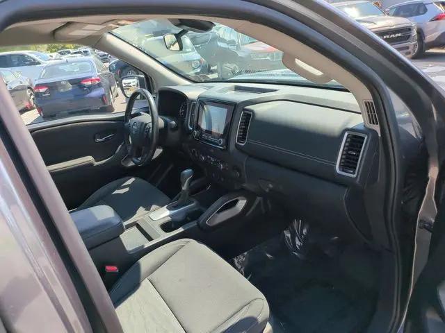 2022 Nissan Frontier Crew Cab Long Bed SV 4x4