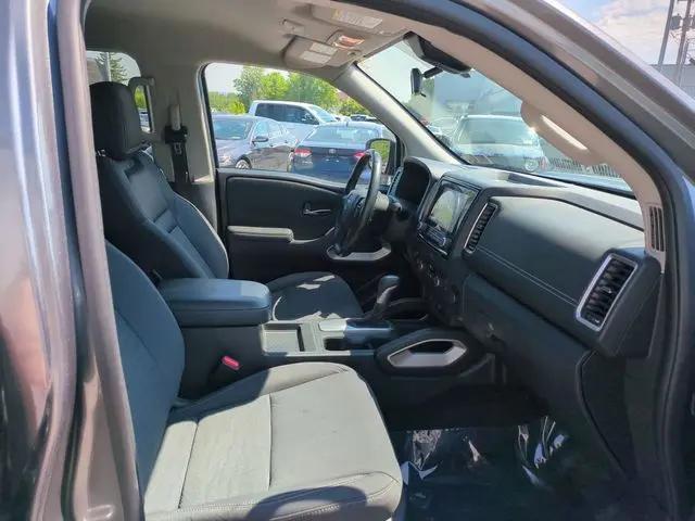 2022 Nissan Frontier Crew Cab Long Bed SV 4x4