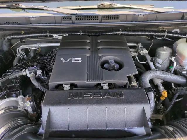 2022 Nissan Frontier Crew Cab Long Bed SV 4x4