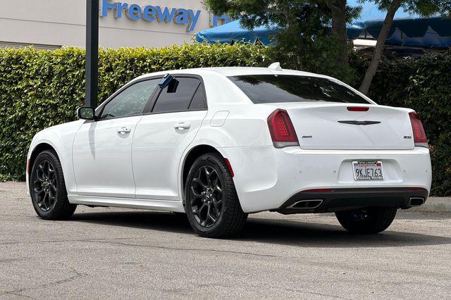 2021 Chrysler 300 Touring L AWD