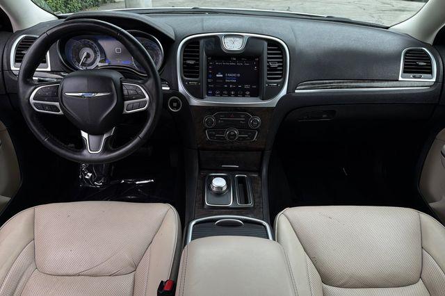 2021 Chrysler 300 Touring L AWD
