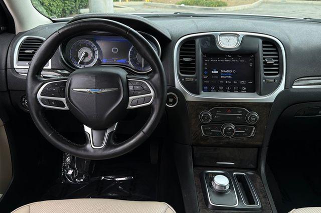 2021 Chrysler 300 Touring L AWD