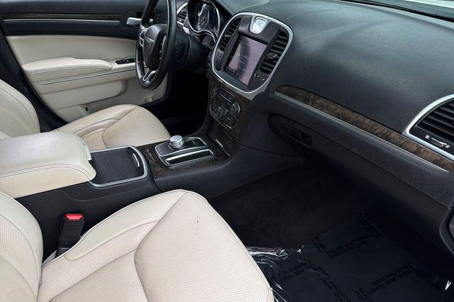 2021 Chrysler 300 Touring L AWD