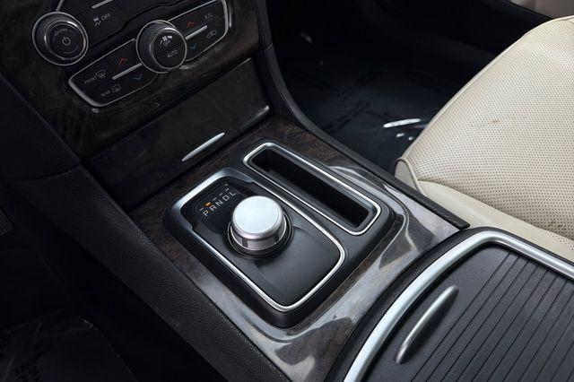 2021 Chrysler 300 Touring L AWD