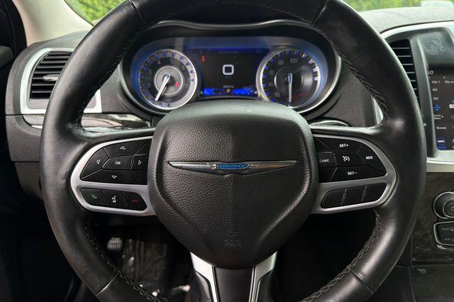 2021 Chrysler 300 Touring L AWD