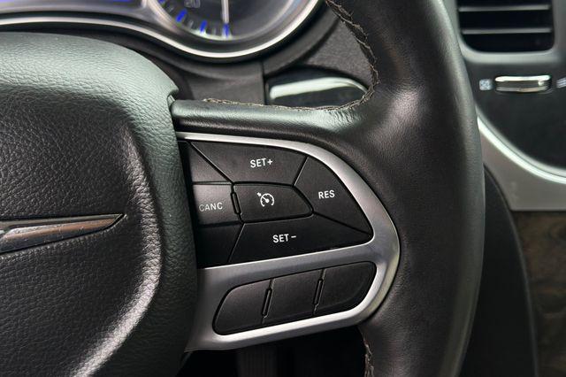2021 Chrysler 300 Touring L AWD