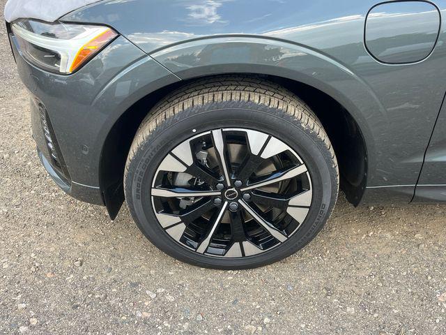 2026 Volvo XC60 Plug-In Hybrid Plus, T8 AWD Electric/Gasoline, Dark