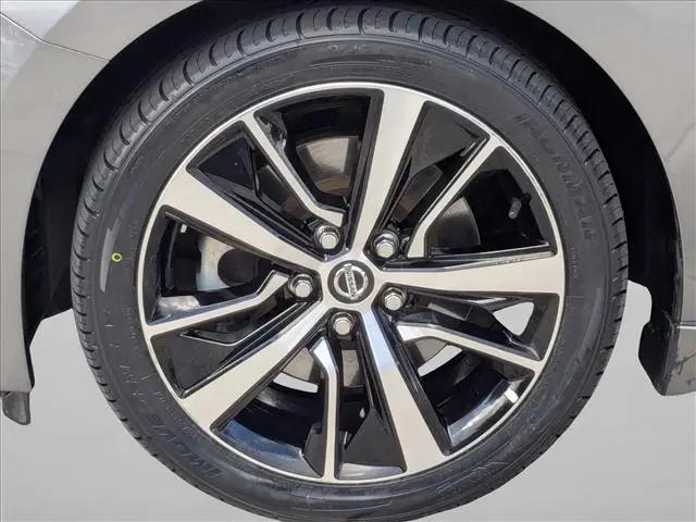 2021 Nissan Maxima SV Xtronic CVT