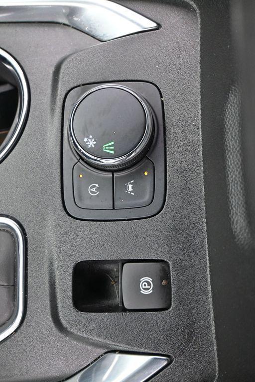 2023 Chevrolet Traverse FWD LT Cloth