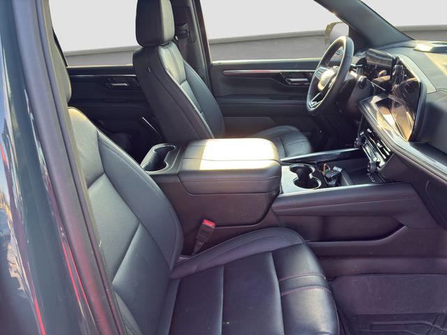 2025 Chevrolet Tahoe 4WD RST