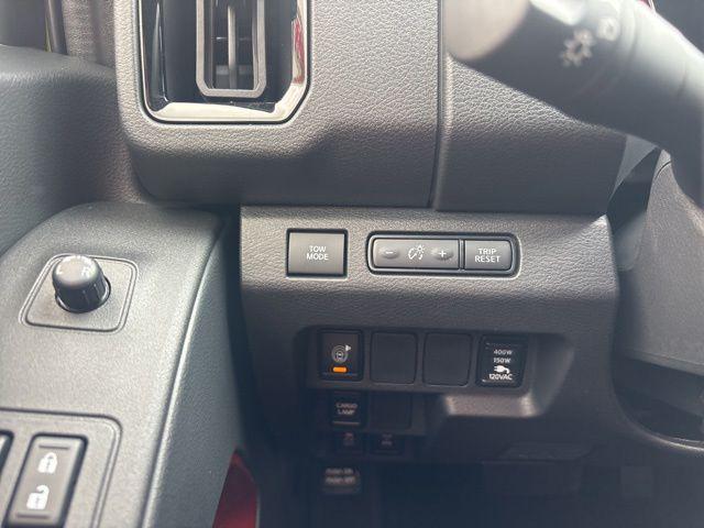 2026 Nissan Frontier Crew Cab PRO-4X 4x4
