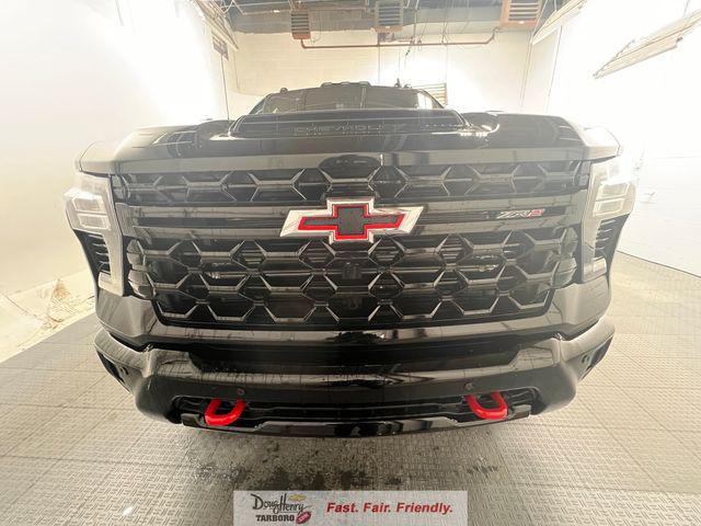 2026 Chevrolet Silverado 2500HD Crew Cab, Standard Bed, XR2, 4WD