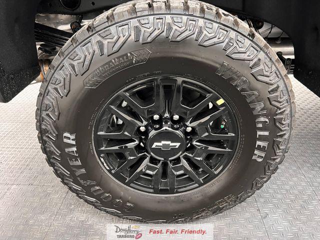 2026 Chevrolet Silverado 2500HD Crew Cab, Standard Bed, XR2, 4WD