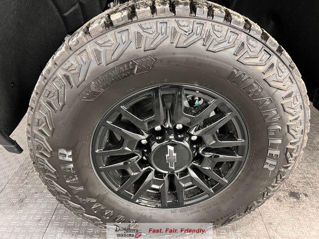 2026 Chevrolet Silverado 2500HD Crew Cab, Standard Bed, XR2, 4WD