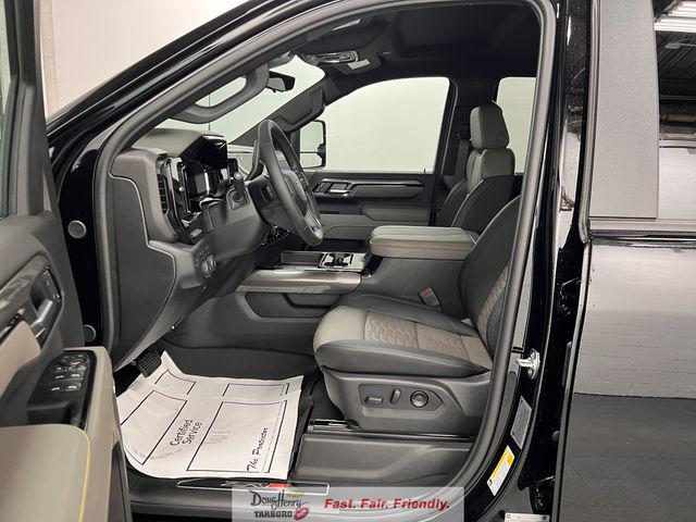 2026 Chevrolet Silverado 2500HD Crew Cab, Standard Bed, XR2, 4WD