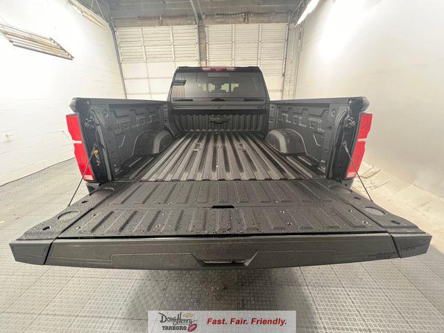 2026 Chevrolet Silverado 2500HD Crew Cab, Standard Bed, XR2, 4WD