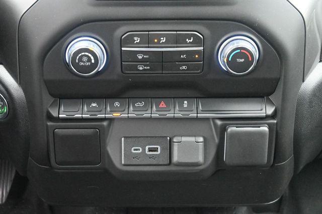 2026 Chevrolet Silverado 1500 4WD Crew Cab Short Bed Custom