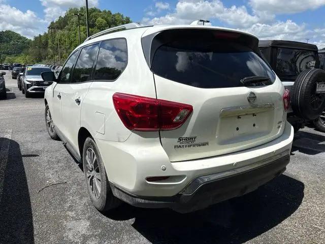 2019 Nissan Pathfinder SL