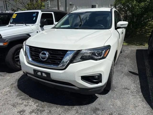 2019 Nissan Pathfinder SL