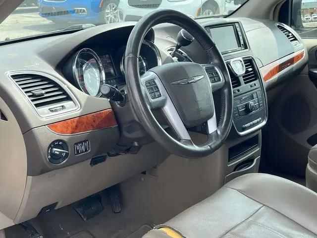 2014 Chrysler Town & Country Touring