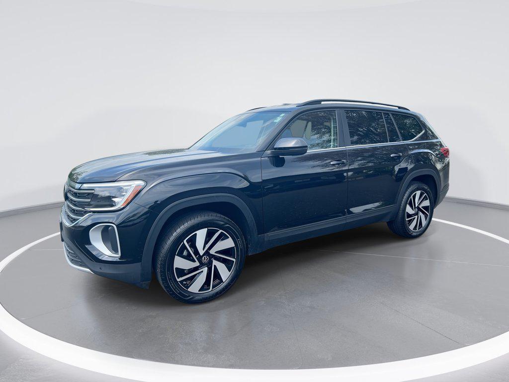 Deep Black Pearl 2025 Volkswagen Atlas SUV / Crossover Front-Wheel Drive Automatic