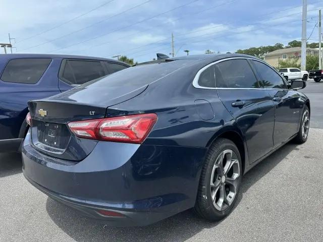 2022 Chevrolet Malibu FWD LT