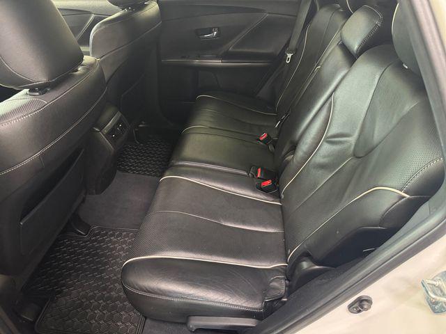 2016 Toyota Venza Base